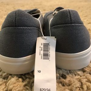 Men slip ons